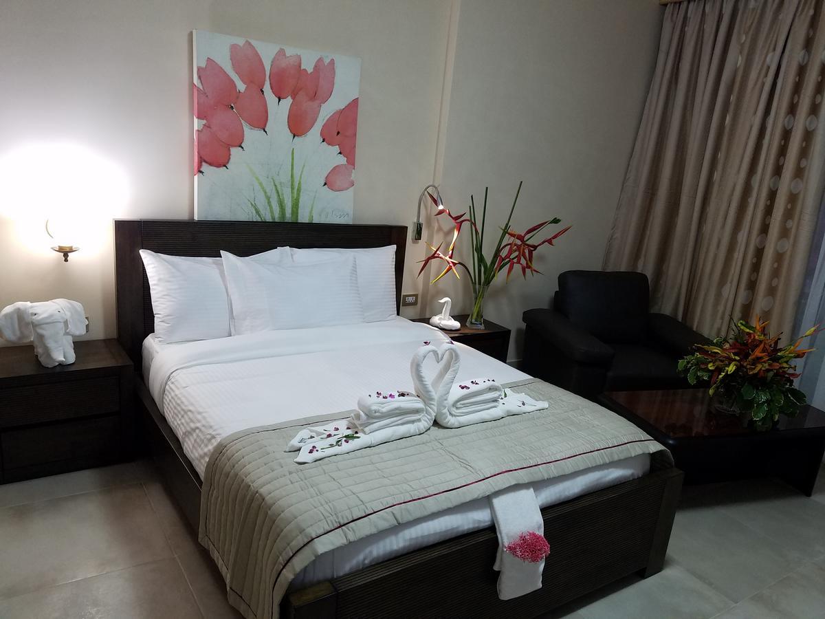 Murex Plaza Hotel & Suites Monrovia Exterior photo