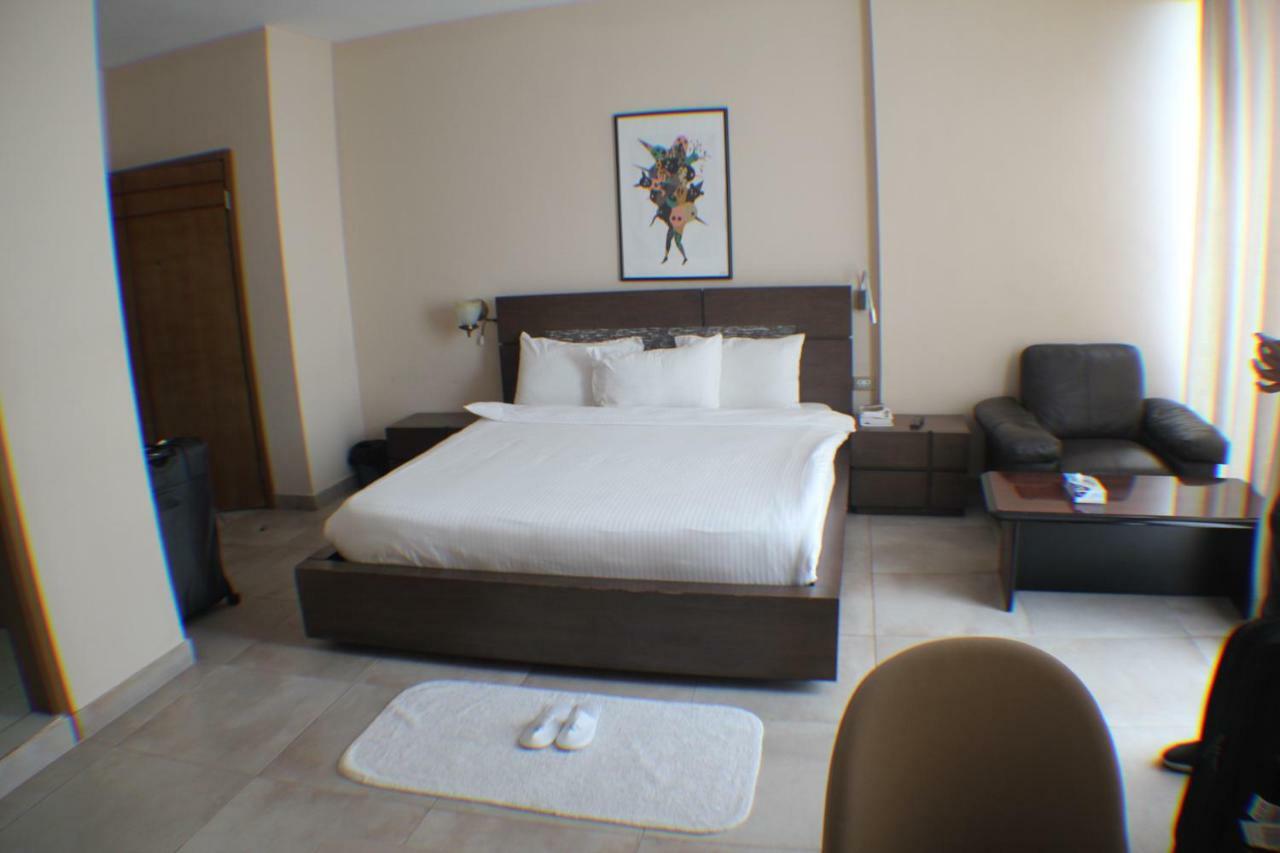 Murex Plaza Hotel & Suites Monrovia Exterior photo